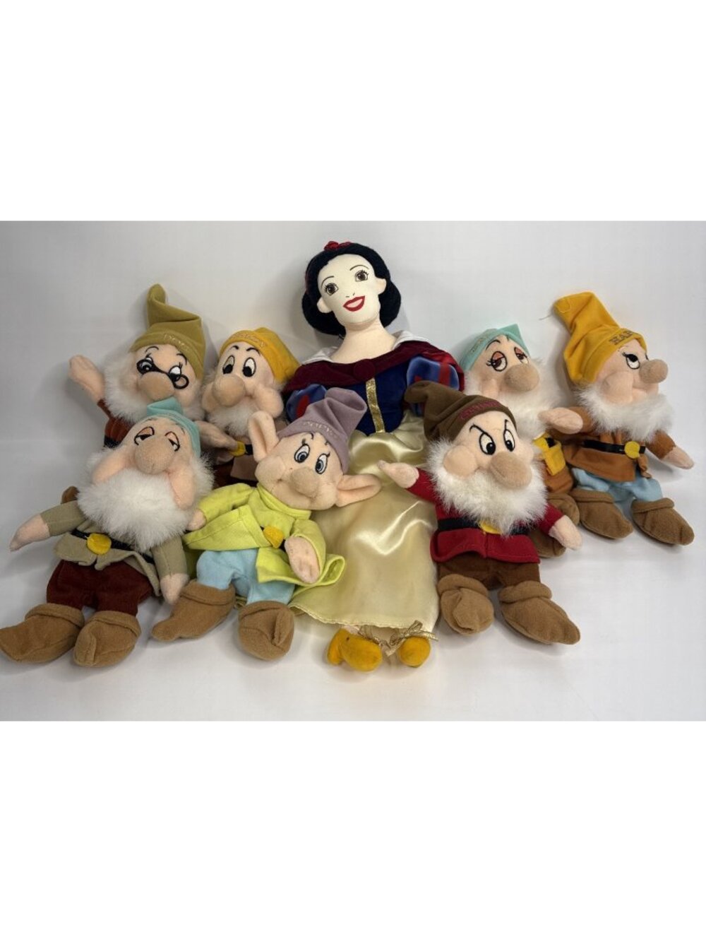 Disney Store Snow White & the Seven Dwarves 8" Bean Bag Plush Lot Of 8 Plush Set